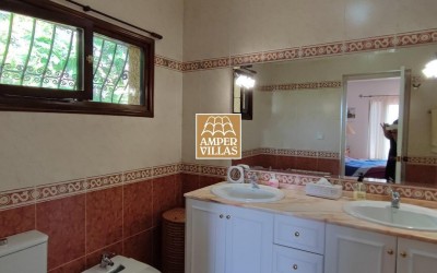 Magnificent villa with beautiful views and privacy in Sierra  Altea Golf.